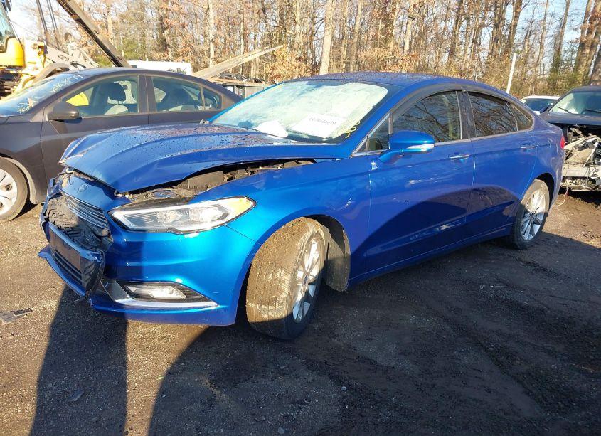 Photo 2 of 2017 Ford Fusion SE (VIN 3FA6P0HD3HR143152)