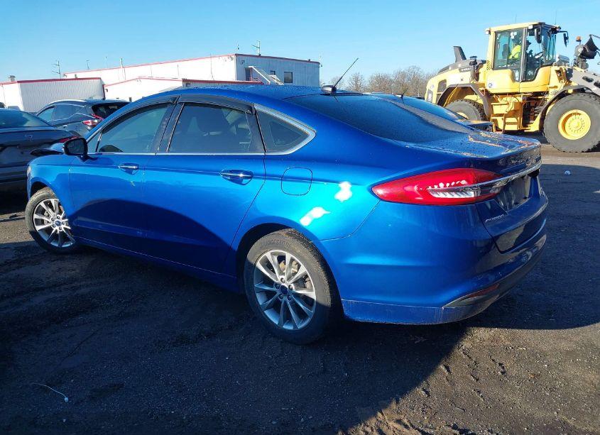 Photo 3 of 2017 Ford Fusion SE (VIN 3FA6P0HD3HR143152)