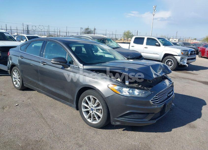 2017 Ford Fusion SE (VIN 3FA6P0HD3HR155222) main photo