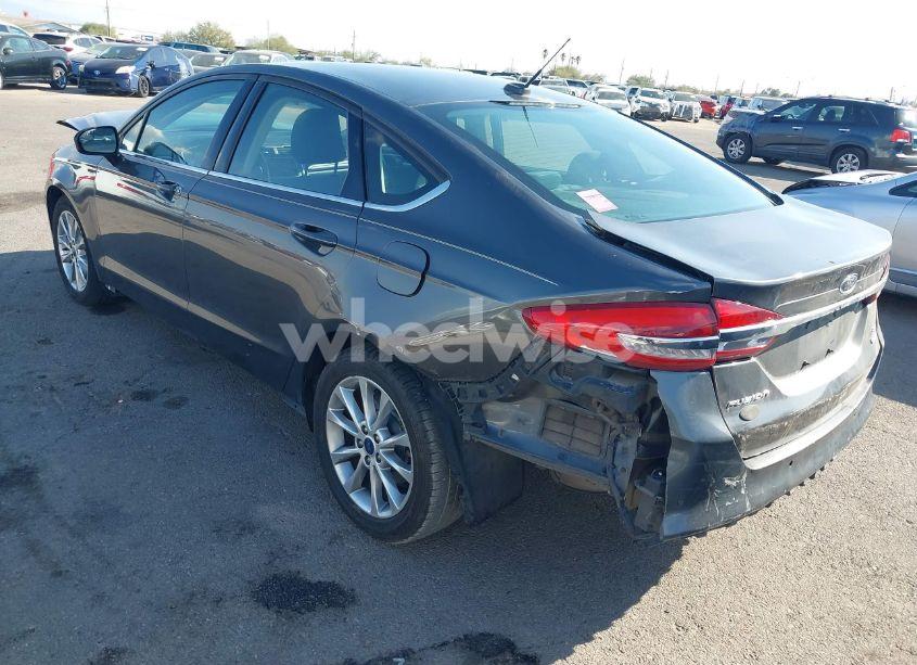 Photo 3 of 2017 Ford Fusion SE (VIN 3FA6P0HD3HR155222)