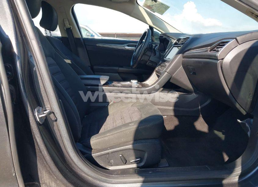 Photo 5 of 2017 Ford Fusion SE (VIN 3FA6P0HD3HR155222)