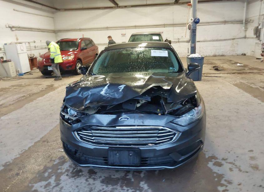 Photo 12 of 2017 Ford Fusion SE (VIN 3FA6P0HD3HR157553)