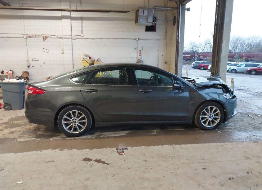 Photo 13 of 2017 Ford Fusion SE (VIN 3FA6P0HD3HR157553)