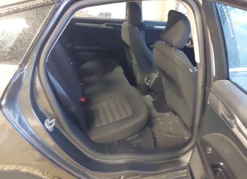 Photo 8 of 2017 Ford Fusion SE (VIN 3FA6P0HD3HR157553)