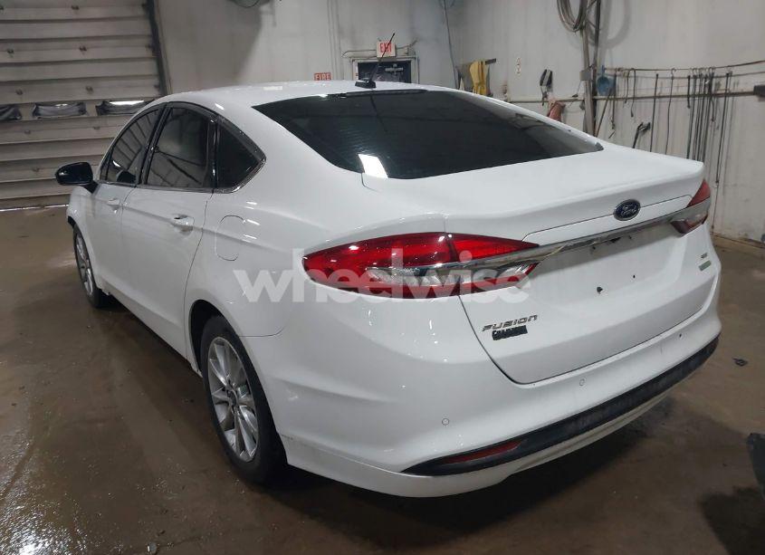 Photo 3 of 2017 Ford Fusion SE (VIN 3FA6P0HD3HR194067)