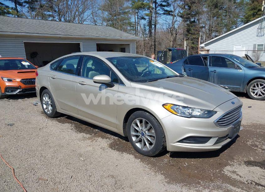 2017 Ford Fusion SE (VIN 3FA6P0HD3HR199320) main photo