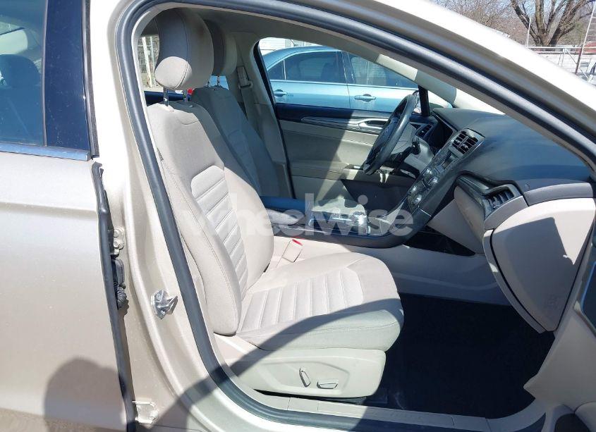 Photo 5 of 2017 Ford Fusion SE (VIN 3FA6P0HD3HR199320)