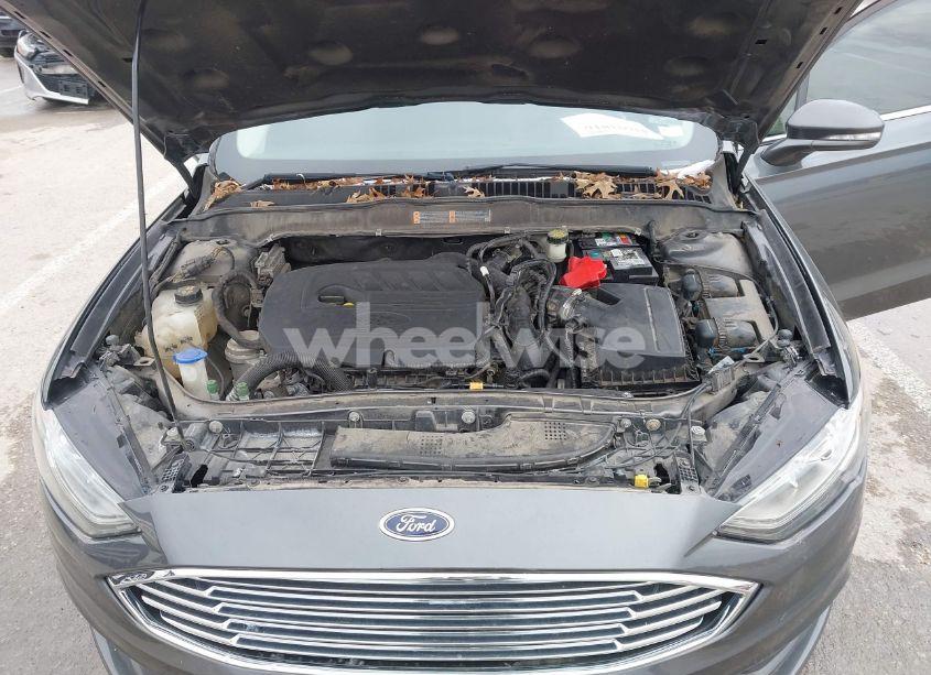 Photo 10 of 2017 Ford Fusion SE (VIN 3FA6P0HD3HR212888)