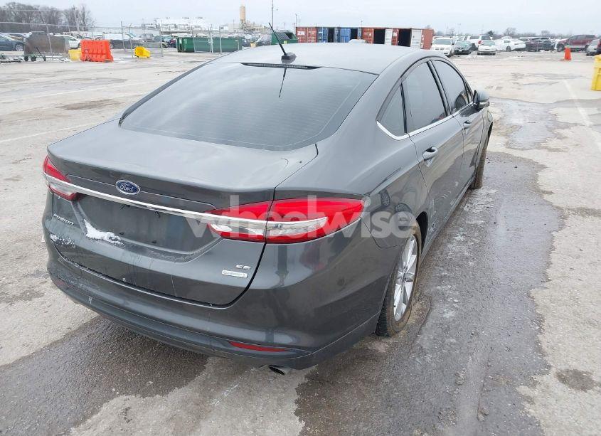 Photo 4 of 2017 Ford Fusion SE (VIN 3FA6P0HD3HR212888)
