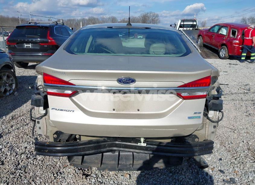 Photo 16 of 2017 Ford Fusion SE (VIN 3FA6P0HD3HR214141)