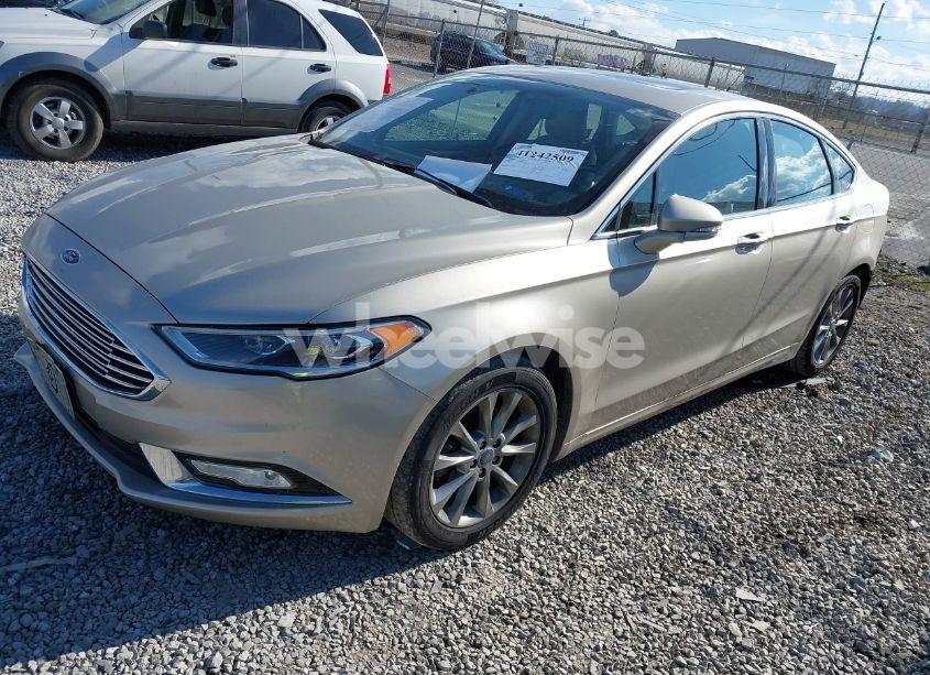 Photo 2 of 2017 Ford Fusion SE (VIN 3FA6P0HD3HR214141)