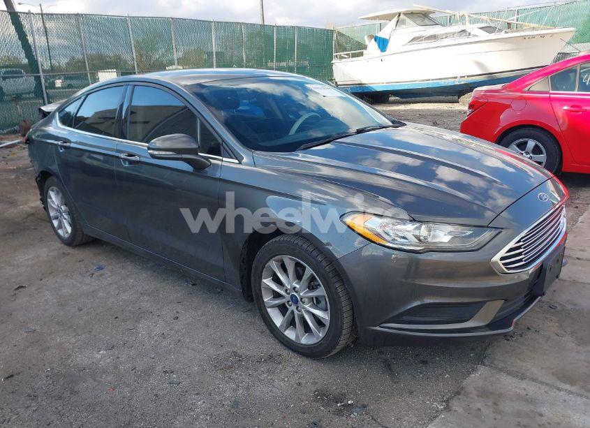2017 Ford Fusion SE (VIN 3FA6P0HD3HR259399) main photo