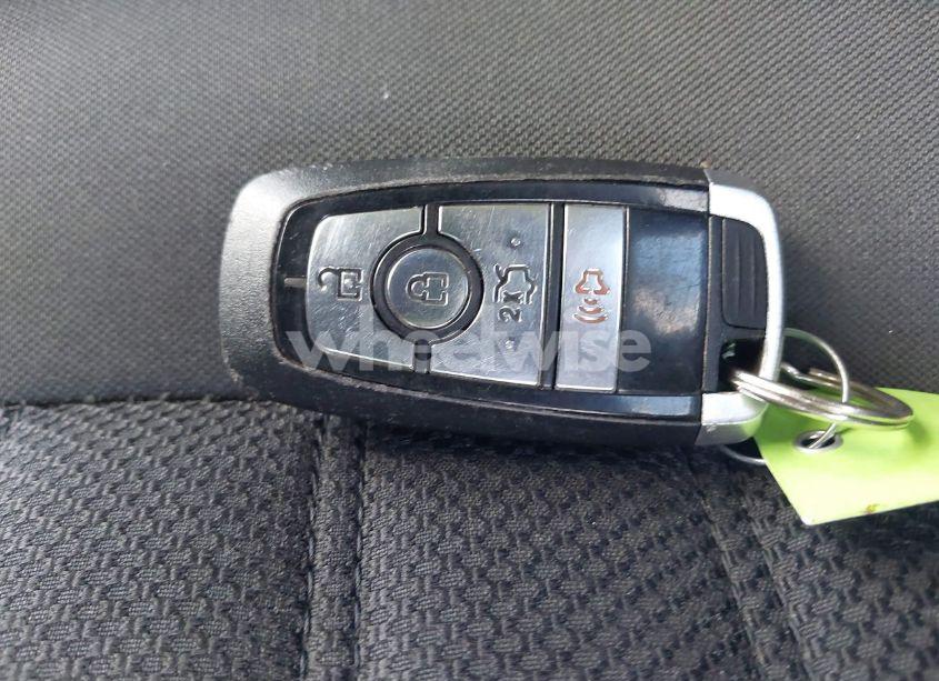 Photo 11 of 2017 Ford Fusion SE (VIN 3FA6P0HD3HR259399)