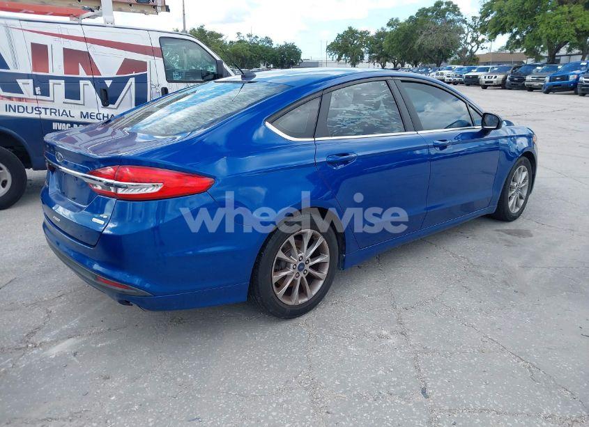 Photo 4 of 2017 Ford Fusion SE (VIN 3FA6P0HD3HR309606)
