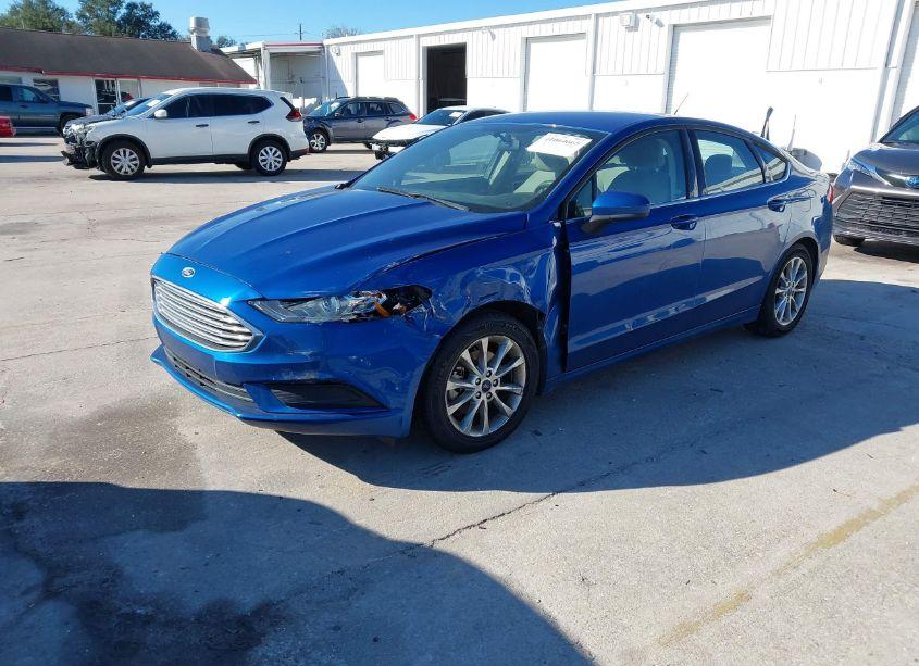 Photo 2 of 2017 Ford Fusion SE (VIN 3FA6P0HD3HR320993)