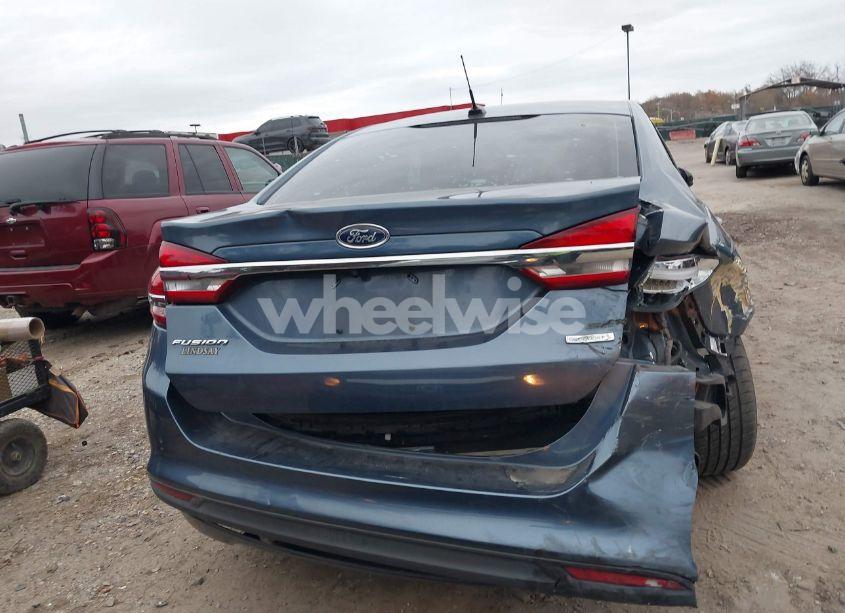 Photo 17 of 2018 Ford Fusion SE (VIN 3FA6P0HD3JR144484)