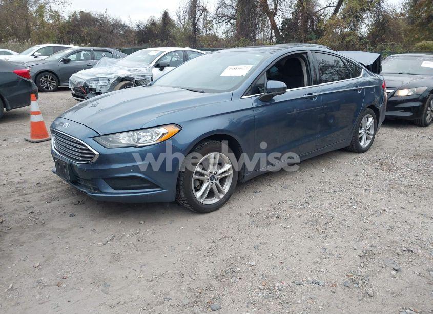 Photo 2 of 2018 Ford Fusion SE (VIN 3FA6P0HD3JR144484)