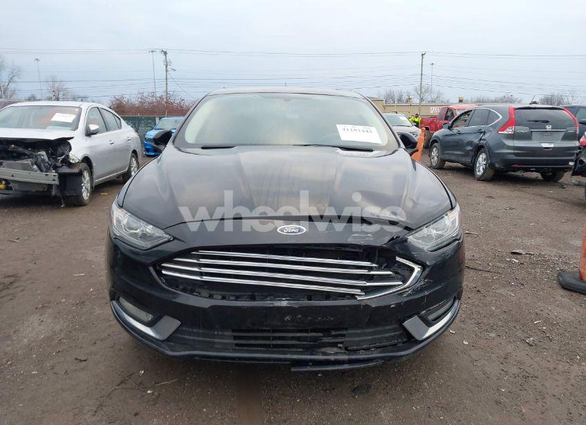 Photo 11 of 2018 Ford Fusion SE (VIN 3FA6P0HD3JR149281)