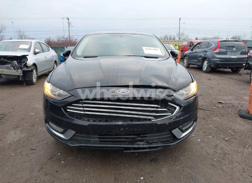 Photo 6 of 2018 Ford Fusion SE (VIN 3FA6P0HD3JR149281)