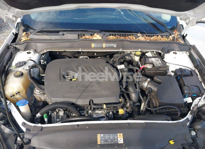 Photo 10 of 2018 Ford Fusion SE (VIN 3FA6P0HD3JR174780)