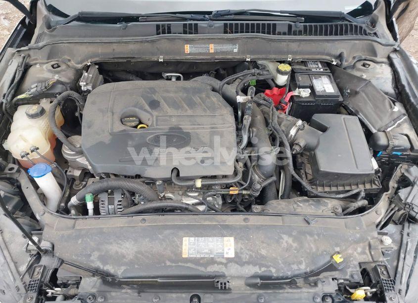 Photo 10 of 2018 Ford Fusion SE (VIN 3FA6P0HD3JR187044)