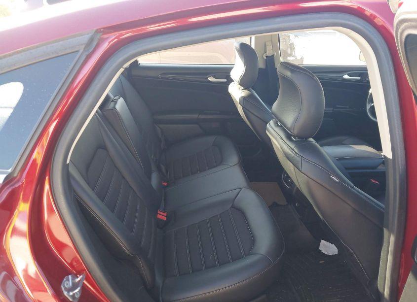 Photo 8 of 2018 Ford Fusion SE (VIN 3FA6P0HD3JR201377)