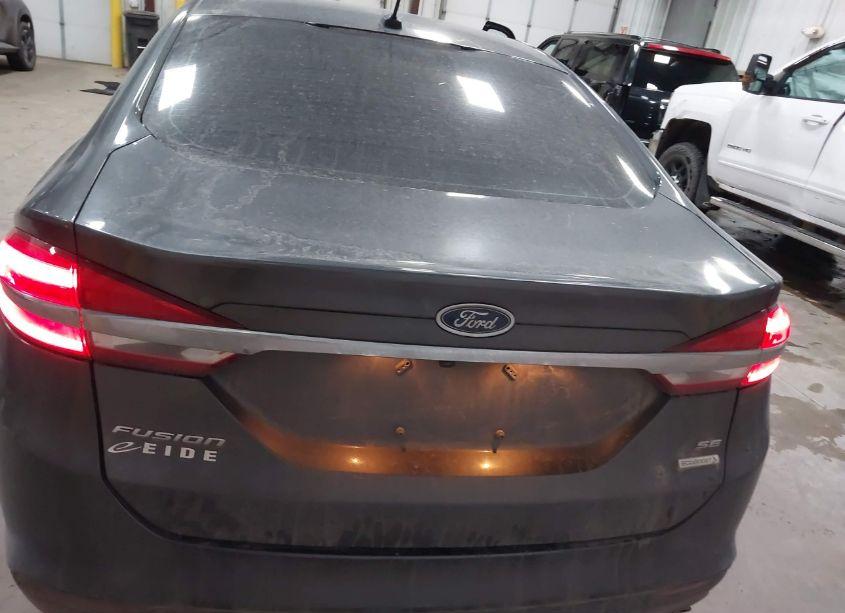 Photo 16 of 2018 Ford Fusion SE (VIN 3FA6P0HD3JR204179)