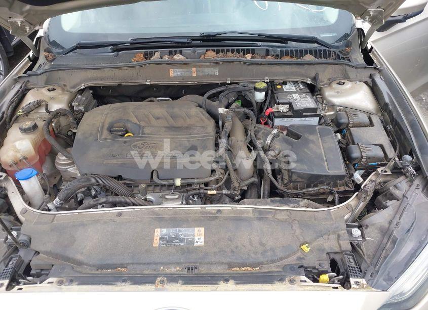 Photo 10 of 2018 Ford Fusion SE (VIN 3FA6P0HD3JR216560)