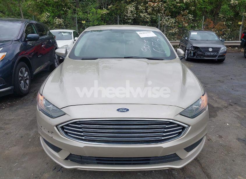 Photo 11 of 2018 Ford Fusion SE (VIN 3FA6P0HD3JR216560)