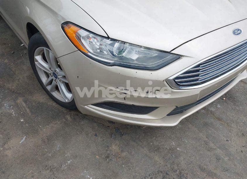 Photo 16 of 2018 Ford Fusion SE (VIN 3FA6P0HD3JR216560)