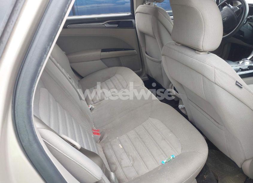 Photo 8 of 2018 Ford Fusion SE (VIN 3FA6P0HD3JR216560)