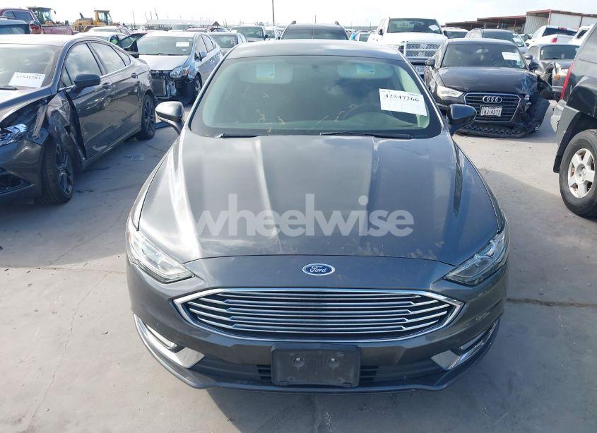 Photo 12 of 2018 Ford Fusion SE (VIN 3FA6P0HD3JR224478)