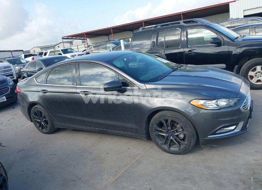 Photo 13 of 2018 Ford Fusion SE (VIN 3FA6P0HD3JR224478)