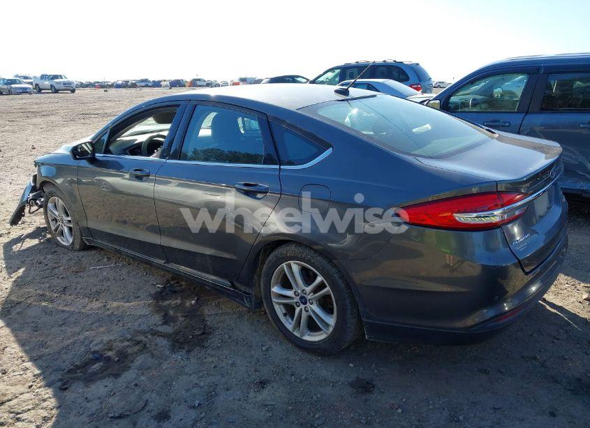Photo 3 of 2018 Ford Fusion SE (VIN 3FA6P0HD3JR237800)