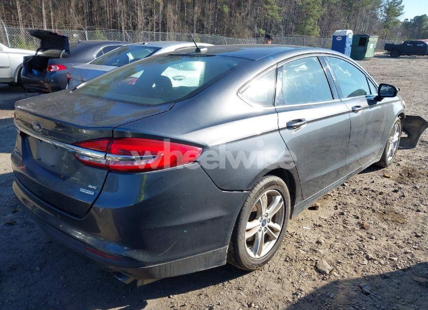 Photo 4 of 2018 Ford Fusion SE (VIN 3FA6P0HD3JR237800)