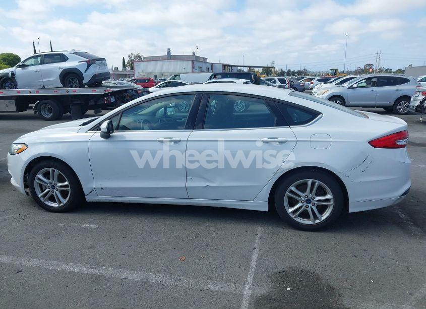 Photo 14 of 2018 Ford Fusion SE (VIN 3FA6P0HD3JR260607)