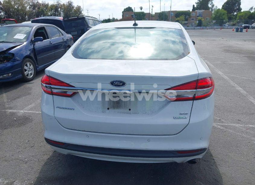 Photo 16 of 2018 Ford Fusion SE (VIN 3FA6P0HD3JR260607)