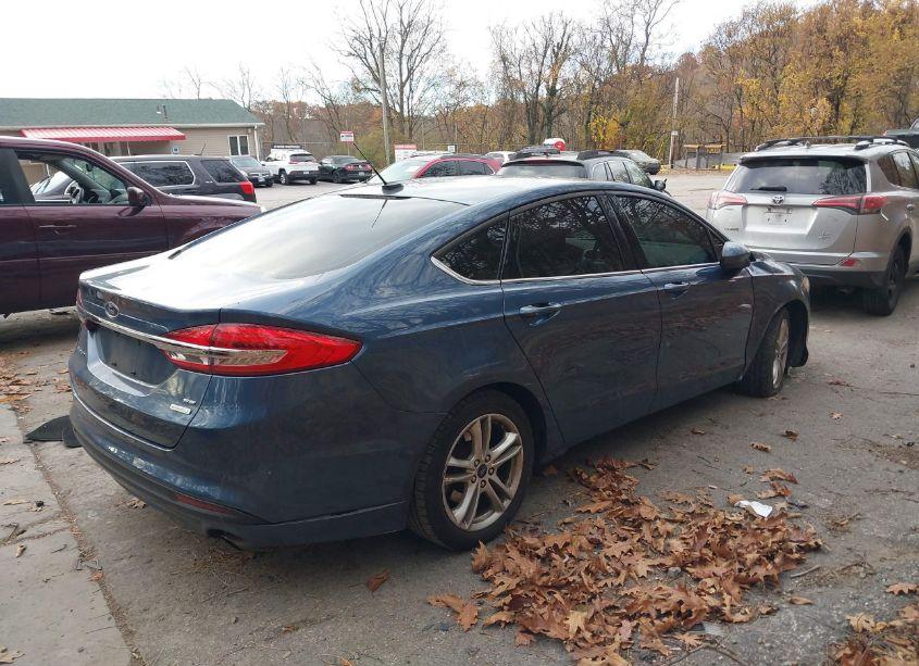 Photo 4 of 2018 Ford Fusion SE (VIN 3FA6P0HD3JR272854)