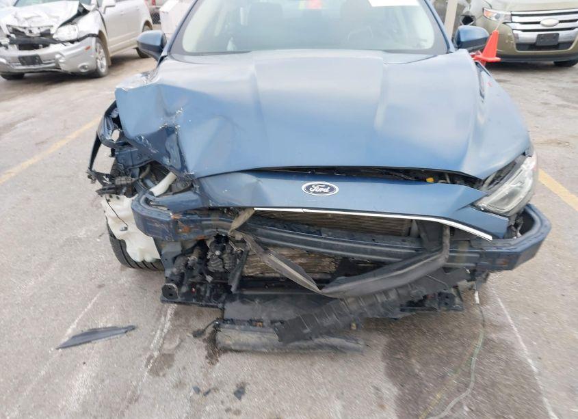 Photo 6 of 2019 Ford Fusion SE (VIN 3FA6P0HD3KR114113)