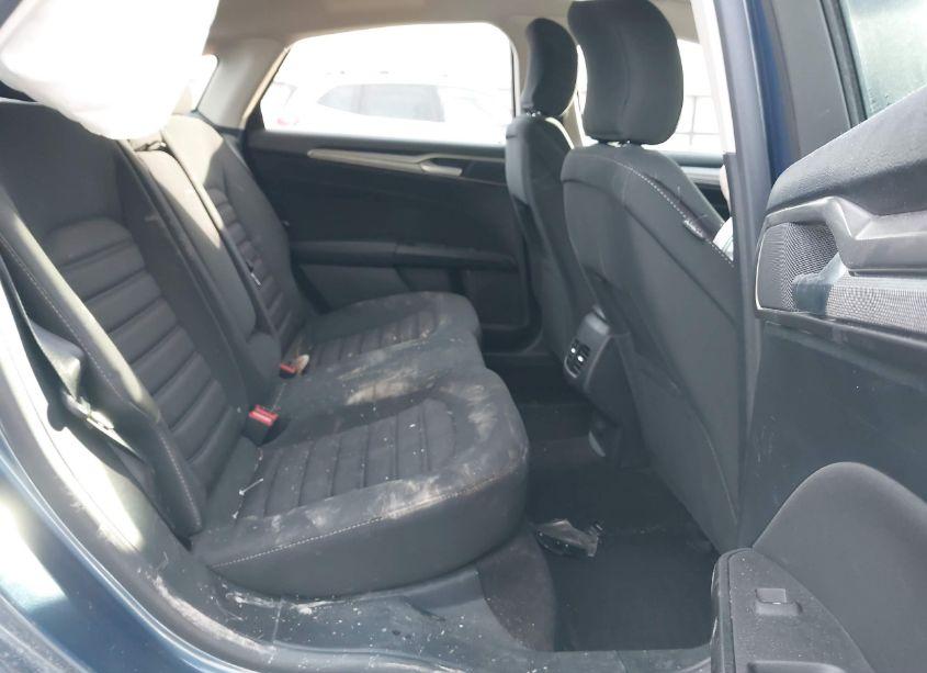 Photo 8 of 2019 Ford Fusion SE (VIN 3FA6P0HD3KR114113)