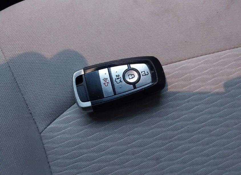 Photo 11 of 2019 Ford Fusion SE (VIN 3FA6P0HD3KR247521)