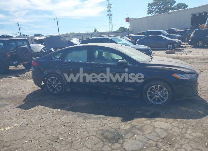 Photo 13 of 2019 Ford Fusion SE (VIN 3FA6P0HD3KR279966)