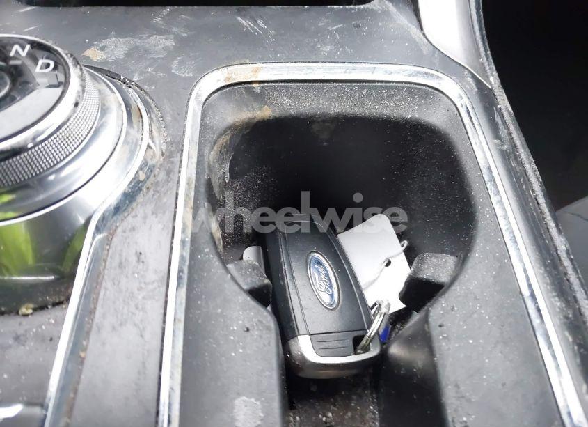 Photo 11 of 2020 Ford Fusion SE (VIN 3FA6P0HD3LR121581)