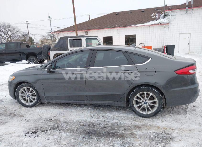 Photo 14 of 2020 Ford Fusion SE (VIN 3FA6P0HD3LR121581)