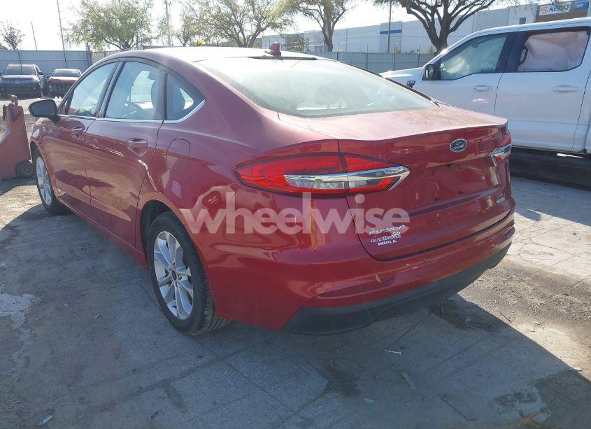 Photo 3 of 2020 Ford Fusion SE (VIN 3FA6P0HD3LR122326)