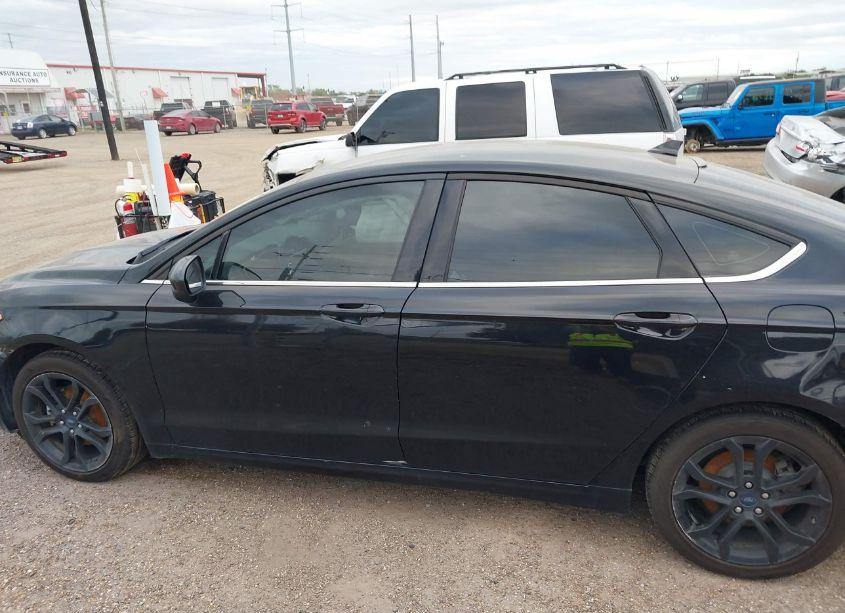 Photo 14 of 2020 Ford Fusion SE (VIN 3FA6P0HD3LR125985)