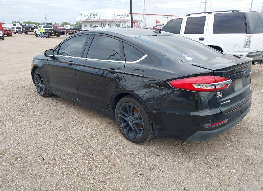 Photo 3 of 2020 Ford Fusion SE (VIN 3FA6P0HD3LR125985)