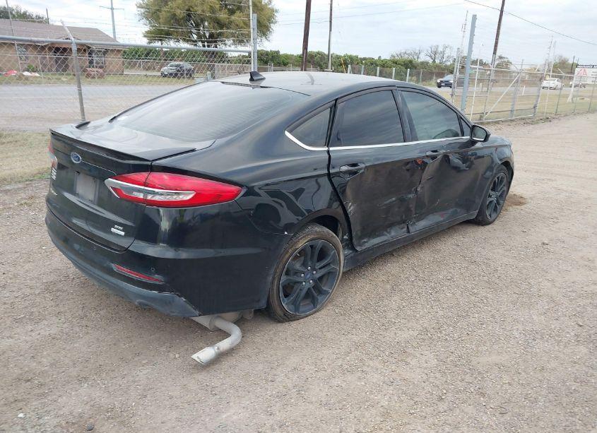 Photo 4 of 2020 Ford Fusion SE (VIN 3FA6P0HD3LR125985)