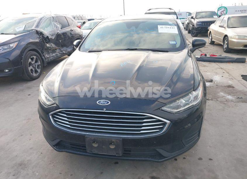 Photo 13 of 2020 Ford Fusion SE (VIN 3FA6P0HD3LR148053)