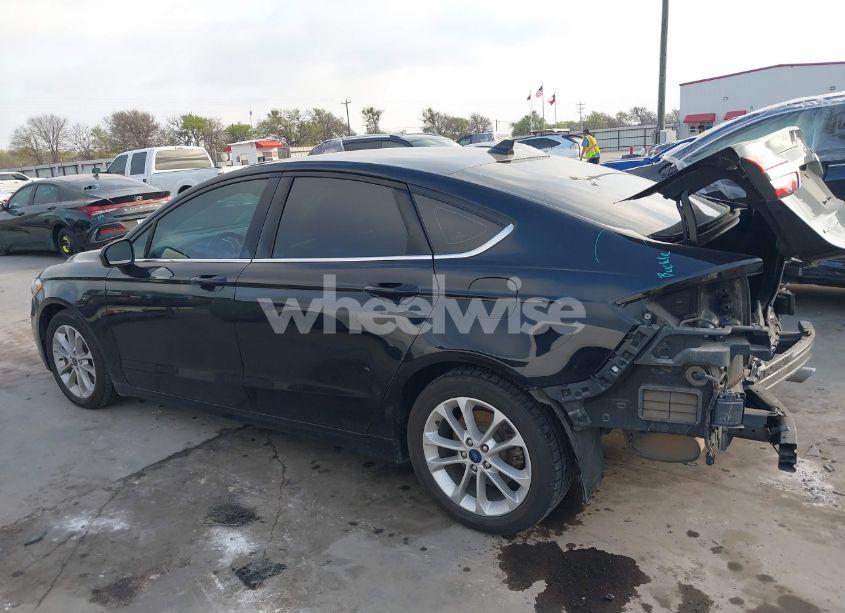 Photo 15 of 2020 Ford Fusion SE (VIN 3FA6P0HD3LR148053)